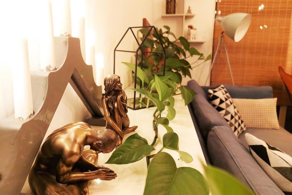 Cosy Boutique 61 Sqm Apartment - Private Parking - Ten Blocks Residence 布加勒斯特 外观 照片