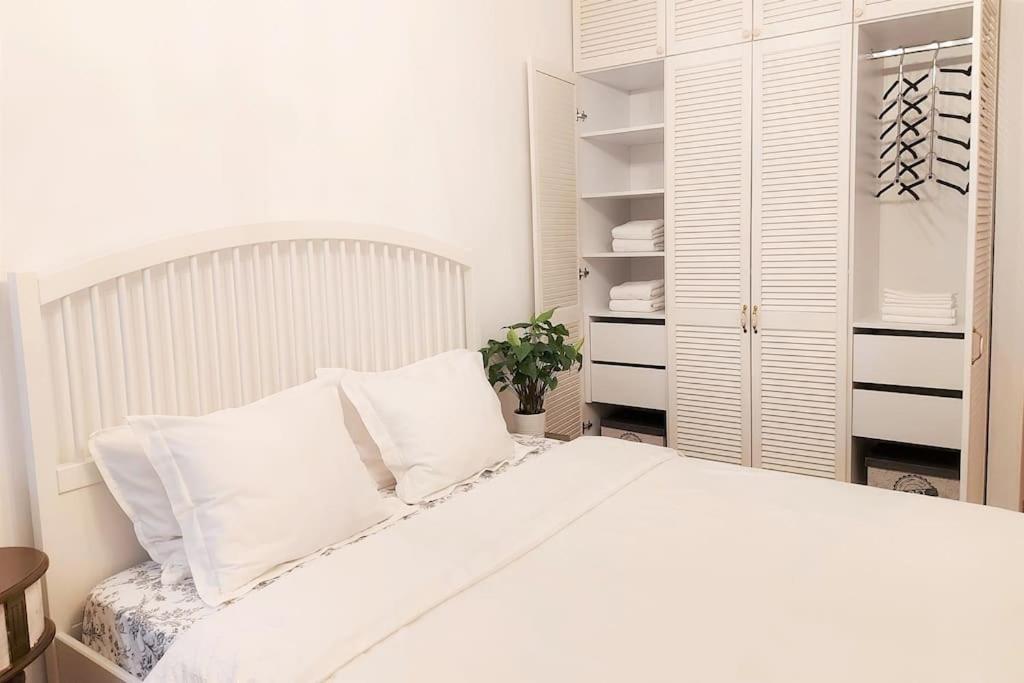 Cosy Boutique 61 Sqm Apartment - Private Parking - Ten Blocks Residence 布加勒斯特 外观 照片